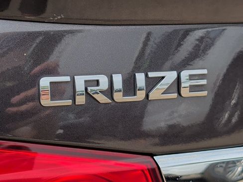 Used 2016 Chevrolet Cruze LT w/ Sun, Sound and Sport Package FWD image 41