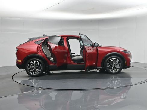 Certified 2022 Ford Mustang Mach-E Premium RWD image 5