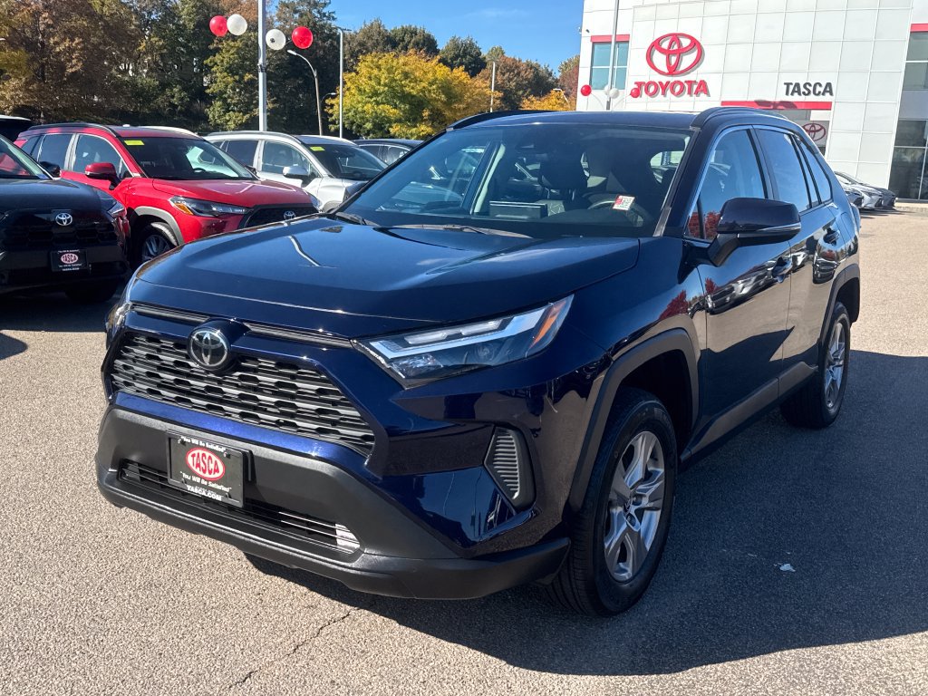 Used 2024 Toyota RAV4 XLE w/ Convenience Package AWD/4WD image 3