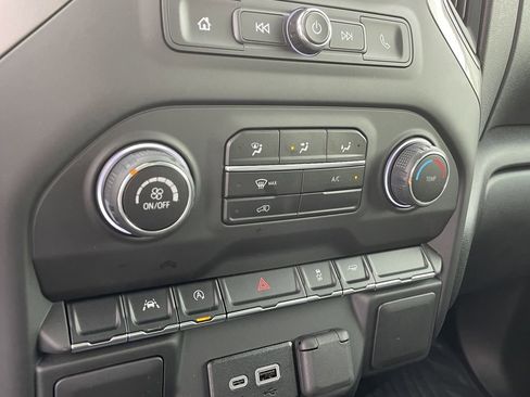 Certified 2026 Chevrolet Silverado 1500 W/T image 21