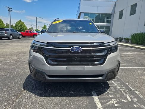 Used 2025 Subaru Forester Touring AWD/4WD image 23