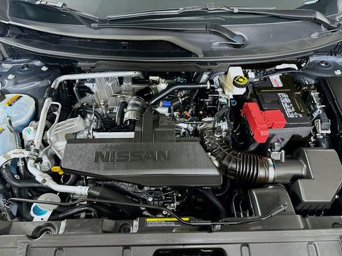 Used 2026 Nissan Rogue SV image 31