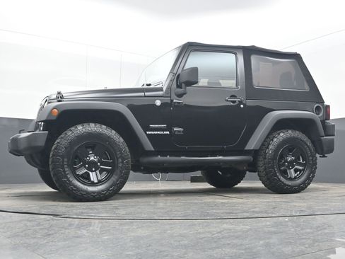 Used 2014 Jeep Wrangler Sport image 21