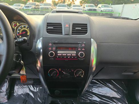 Used 2010 Suzuki SX4 Sport S image 24