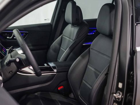 Used 2026 Mercedes-Benz GLC 300 image 19