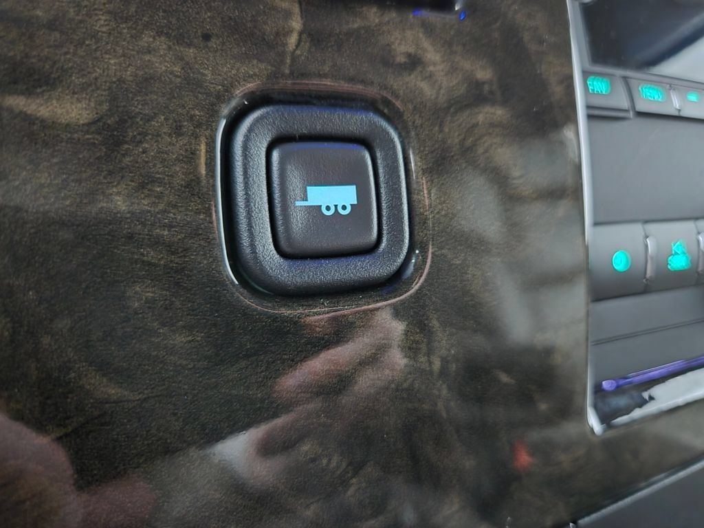 Used 2023 Chevrolet Express 2500 Extended RWD image 34