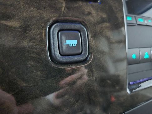 Used 2023 Chevrolet Express 2500 Extended image 34