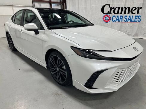 Used 2026 Toyota Camry XSE FWD image 1
