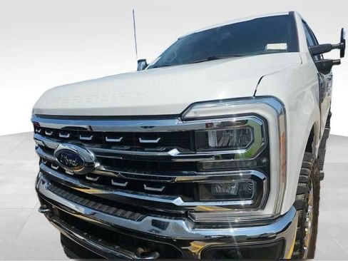 Used 2023 Ford F250 Lariat w/ Chrome Package AWD/4WD image 3