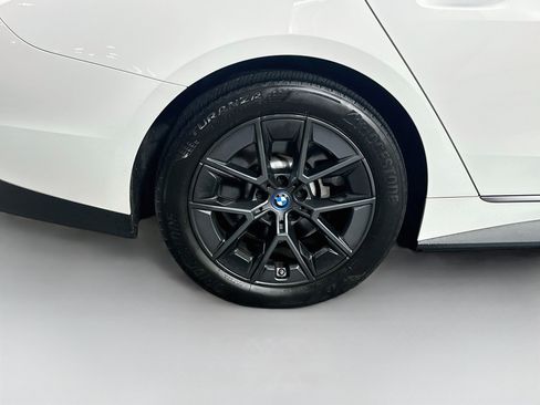 Used 2023 BMW i4 eDrive35 w/ Premium Package RWD image 11