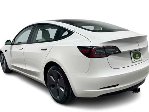 Used 2023 Tesla Model 3 Standard Range RWD image 4