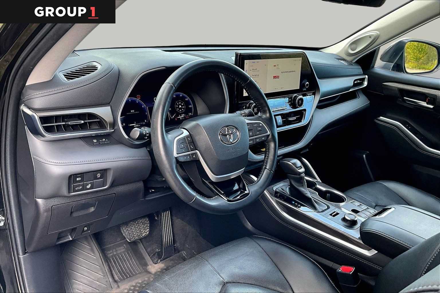Used 2023 Toyota Highlander Limited AWD/4WD image 18