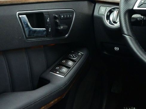 Used 2012 Mercedes-Benz E 350 4MATIC Sedan image 10