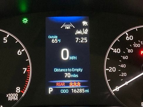 Certified 2025 Toyota Corolla SE image 16