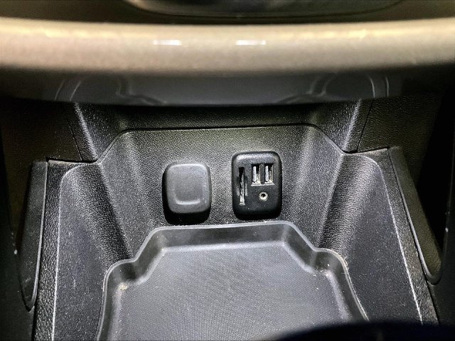 Used 2019 Chevrolet Volt LT FWD image 31