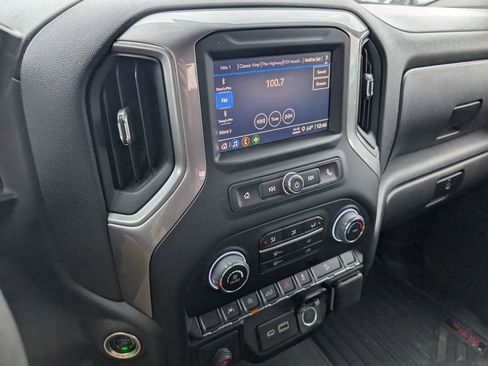 Used 2024 Chevrolet Silverado 1500 Custom Trail Boss image 16