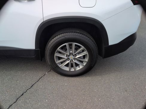 Certified 2023 Chevrolet Traverse LT image 32