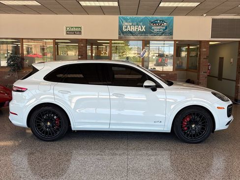 Used 2023 Porsche Cayenne GTS AWD/4WD image 7
