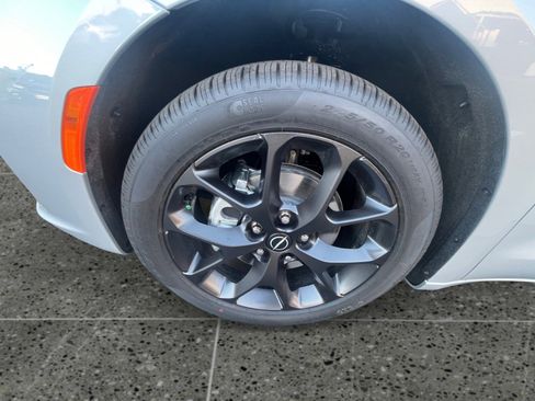 New 2026 Chrysler Pacifica Select image 14