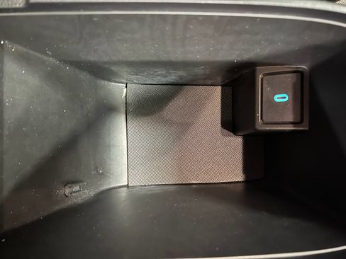Used 2020 Ford Escape SE FWD image 29