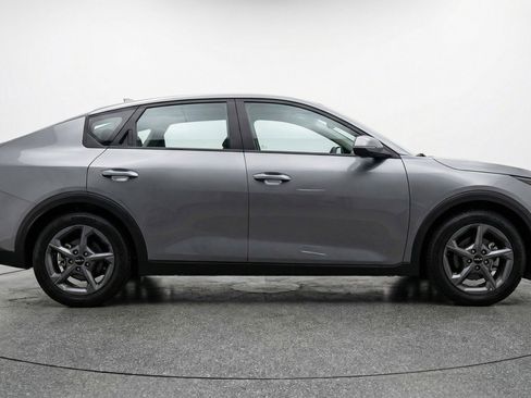 Used 2025 Kia K4 LXS image 11