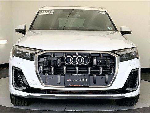 Certified 2025 Audi Q7 3.0T Premium Plus w/ Premium Plus Package AWD/4WD image 8