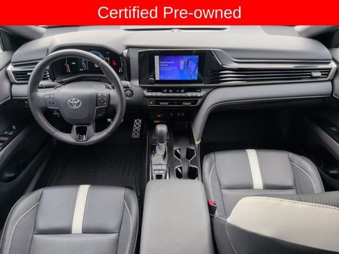 Used 2025 Toyota Camry SE FWD image 25