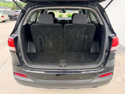 Used 2018 Kia Sorento FWD image 14