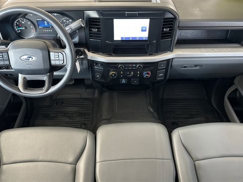 Used 2025 Ford F250 XL w/ XL Chrome Package image 13