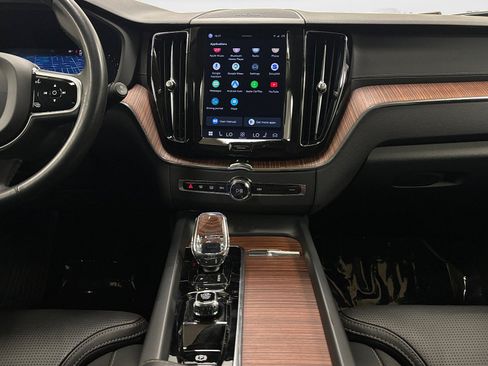 Used 2023 Volvo XC60 B5 Ultimate w/ Protection Package Premier AWD/4WD image 15