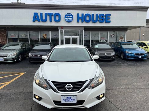 Used 2016 Nissan Altima 2.5 SR FWD image 2