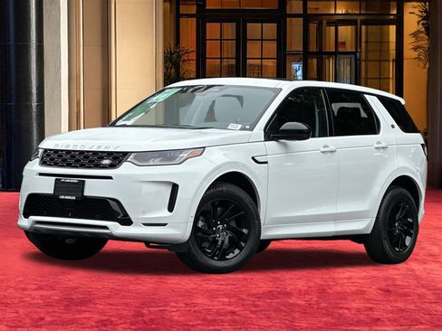 Used 2025 Land Rover Discovery Sport S image 2