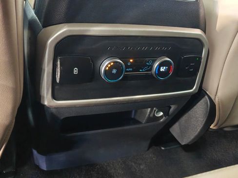 Used 2023 Ford Expedition Max XLT AWD/4WD image 31