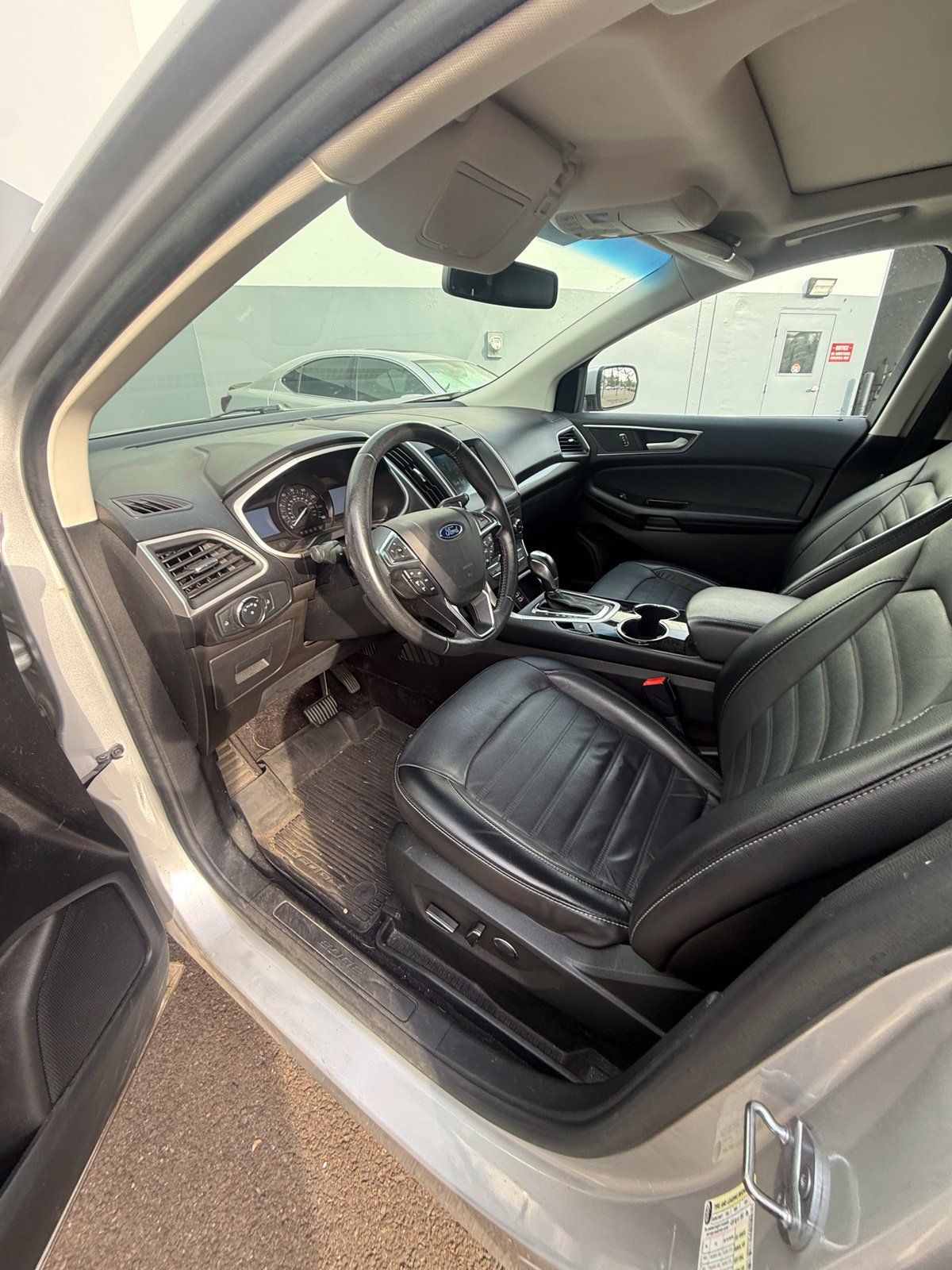 Used 2017 Ford Edge SEL w/ Equipment Group 201A AWD/4WD image 7
