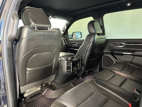 Used 2019 RAM 1500 Laramie AWD/4WD image 36