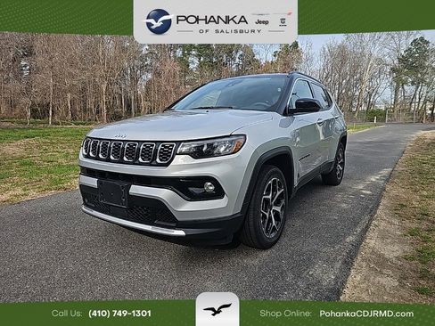 Used 2025 Jeep Compass Limited image 1