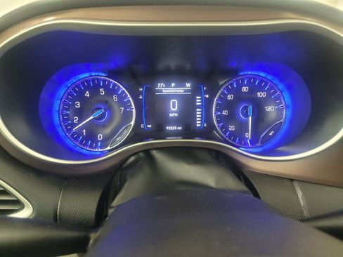 Used 2024 Chrysler Voyager LX FWD image 23