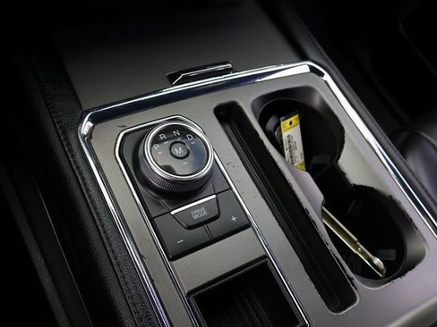 Used 2021 Ford Expedition XLT image 29