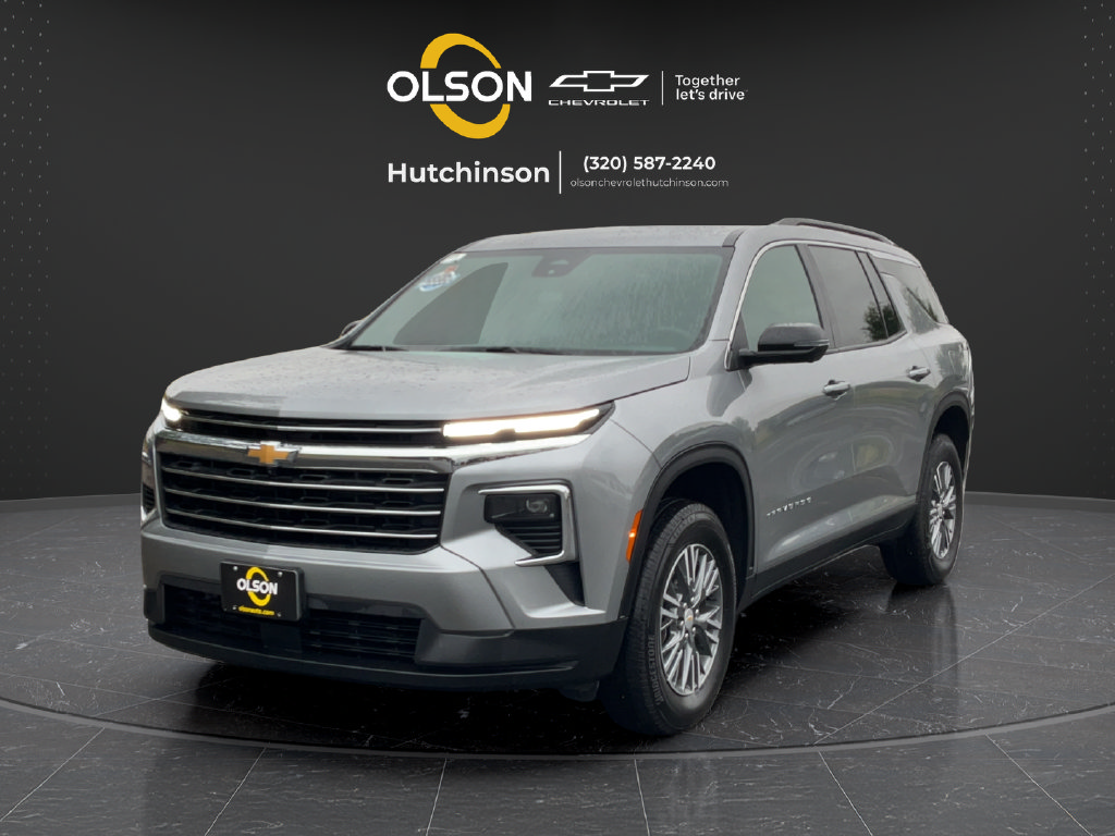 Certified 2026 Chevrolet Traverse LT w/ Driver Confidence Package AWD/4WD image 2