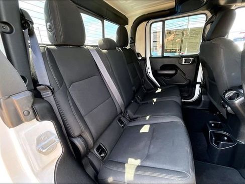 Used 2021 Jeep Gladiator Sport AWD/4WD image 20