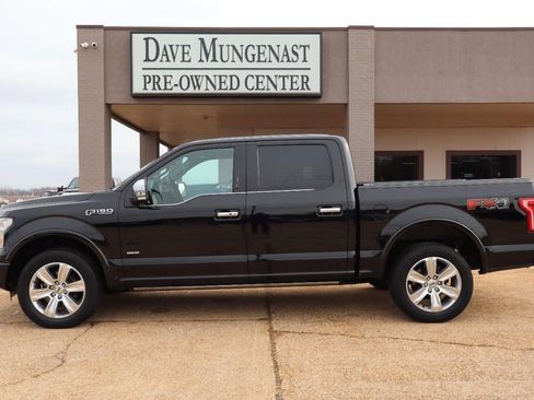 Used 2016 Ford F150 Platinum w/ Equipment Group 701A Luxury image 2