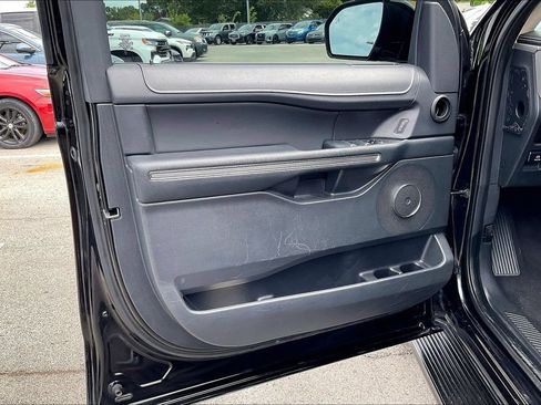 Used 2024 Ford Expedition XLT RWD image 22