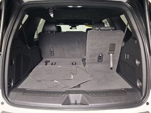 Used 2025 Chevrolet Tahoe LT AWD/4WD image 13