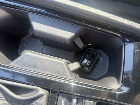Used 2025 Honda Accord Sport image 16