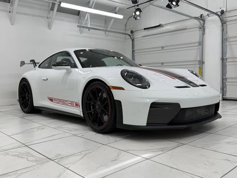 New 2026 Porsche 911 GT3 image 10