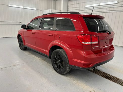 Used 2019 Dodge Journey SE w/ Connectivity Group AWD/4WD image 4