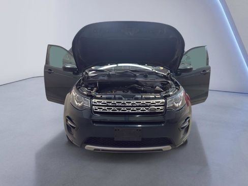 Used 2017 Land Rover Discovery Sport HSE image 9