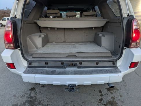 Used 2005 Toyota 4Runner SR5 image 10