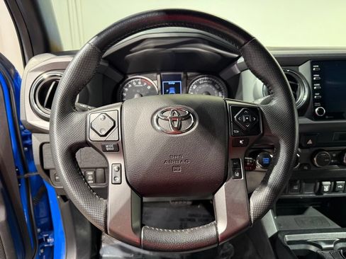 Used 2021 Toyota Tacoma TRD Off-Road AWD/4WD image 20