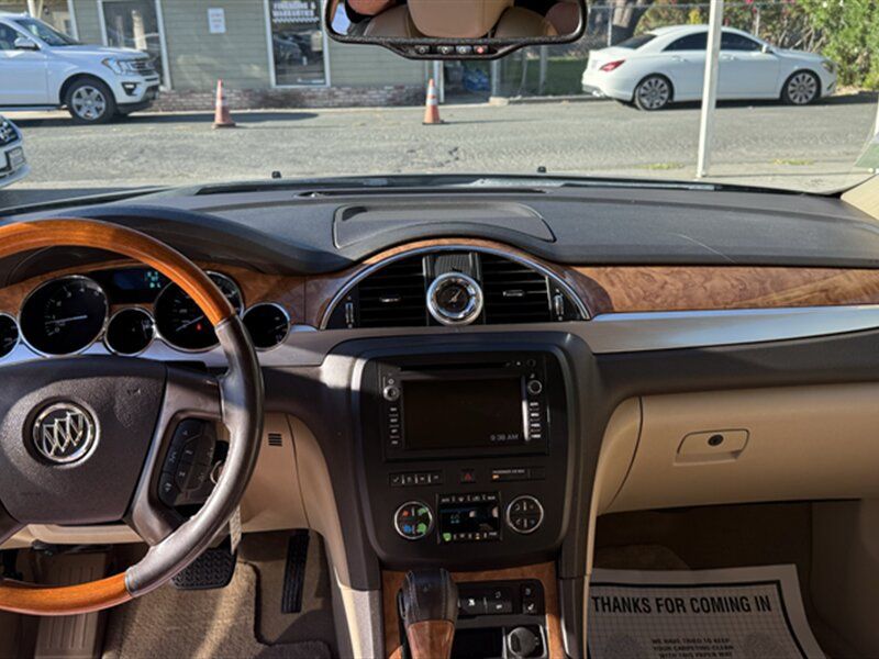 Used 2010 Buick Enclave CXL FWD image 7